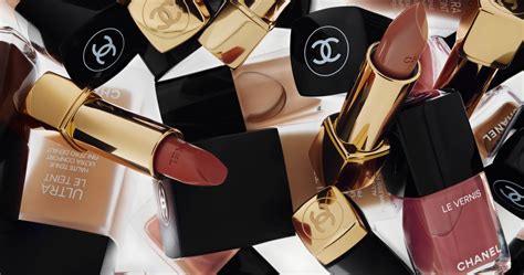 Chanel fall winter 2022 makeup